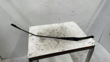 Bras essuie glace avant droit