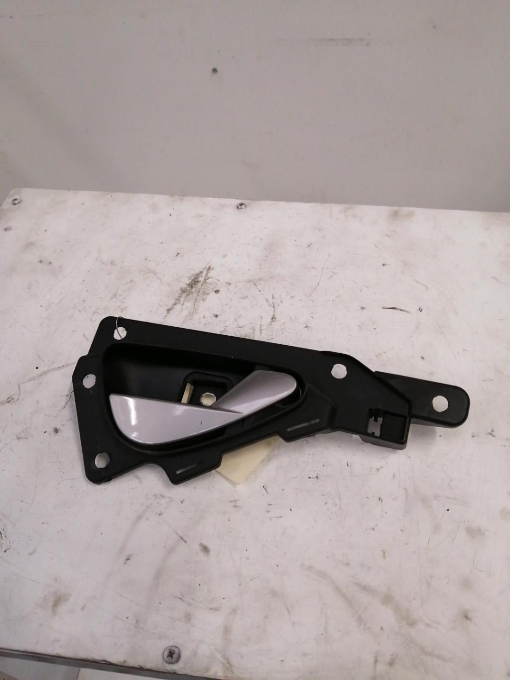 Poignee interieur avant droit ALFA ROMEO MITO PHASE 1 Diesel - 1