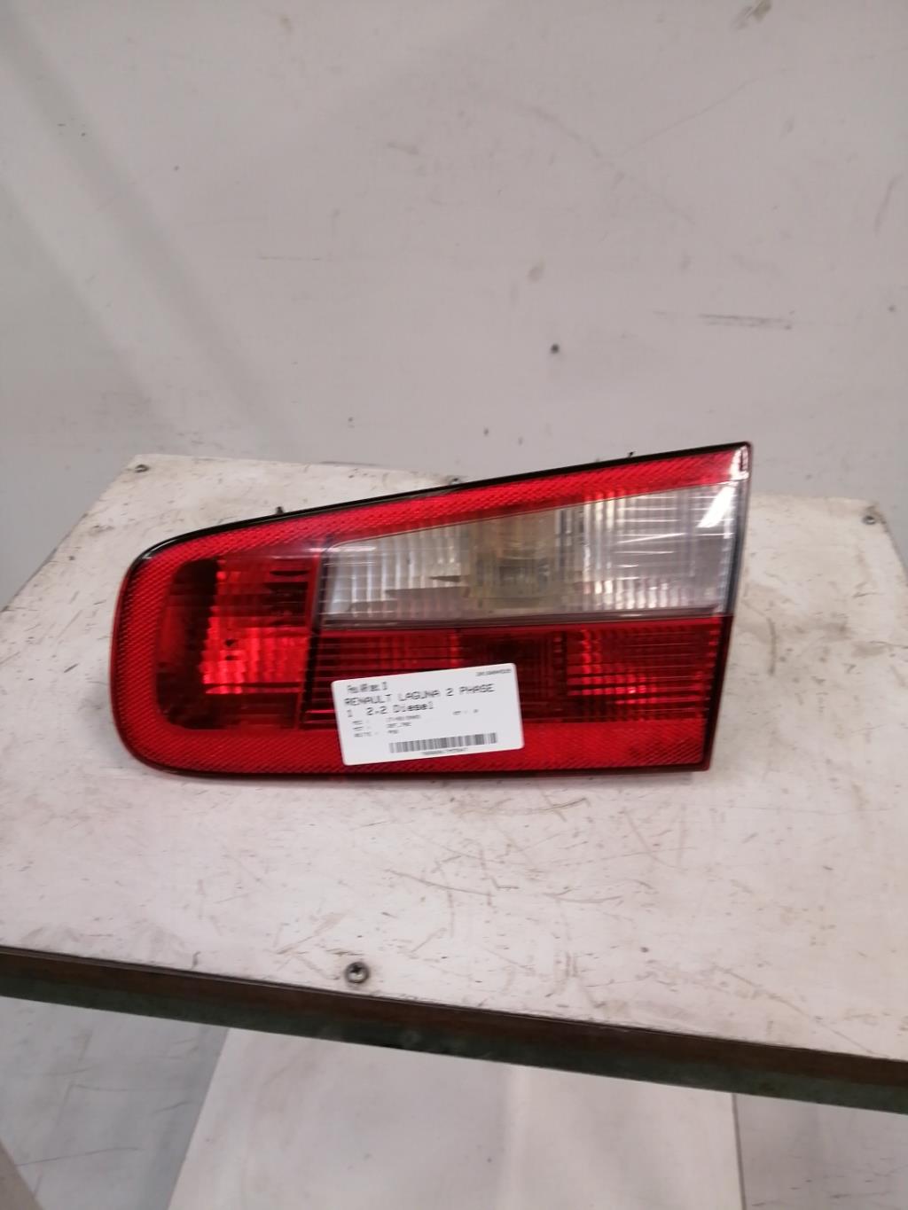 Feu arriere secondaire droit (feux) RENAULT LAGUNA 2 PHASE 1 Diesel - 1