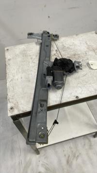 Leve vitre electrique avant gauche