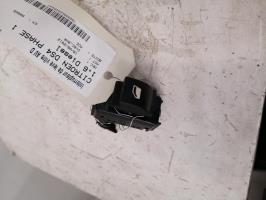 Interrupteur de leve vitre avant droit