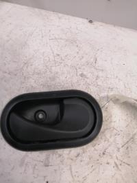 Poignee interieur avant droit