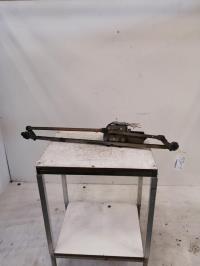 Moteur essuie glace avant