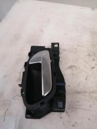 Poignee interieur avant droit