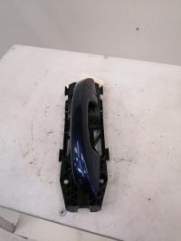 Poignee porte avant droit