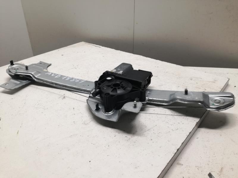 Leve vitre electrique avant droit