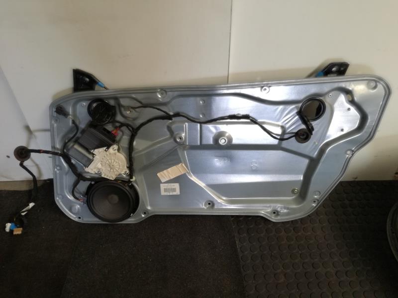 Leve vitre electrique avant droit
