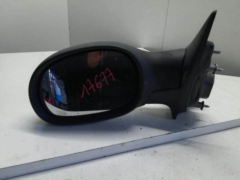 Retrovisor izquierdo