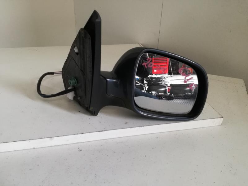Retrovisor derecho