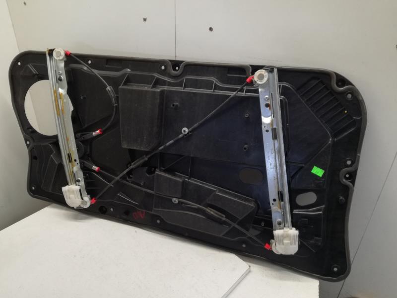 Mecanisme de leve vitre electrique avant droit