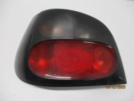 Fanale posteriore principale sinistro (luci)