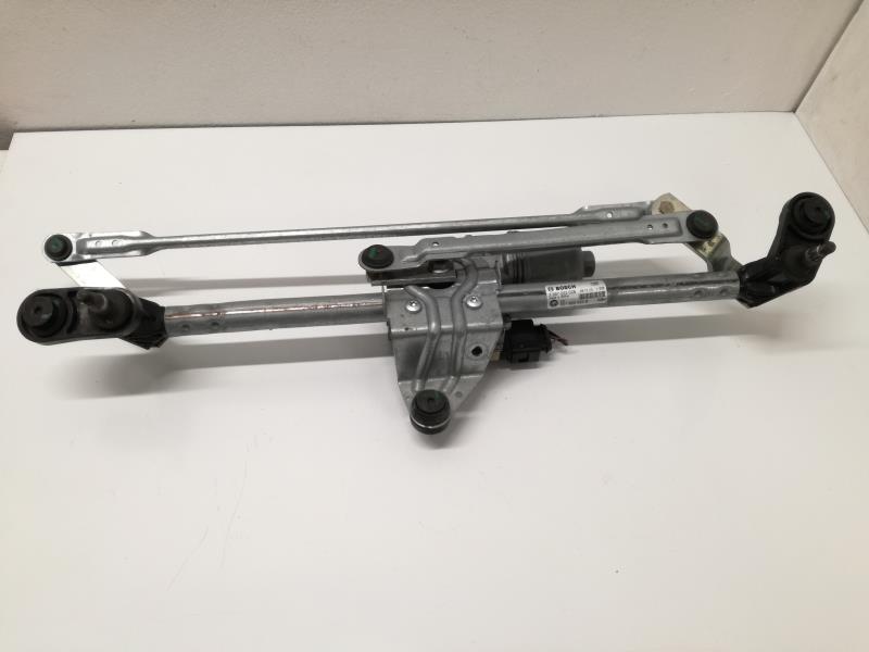 Moteur essuie glace avant