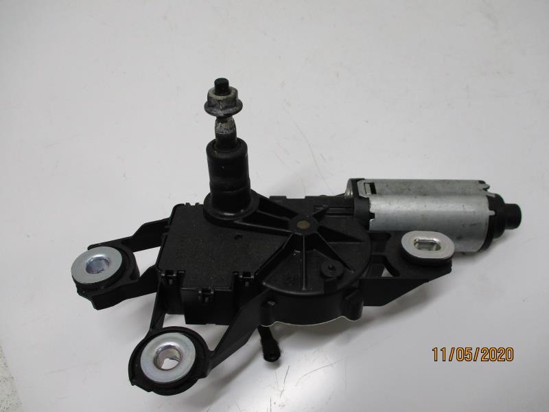 Moteur essuie glace arriere