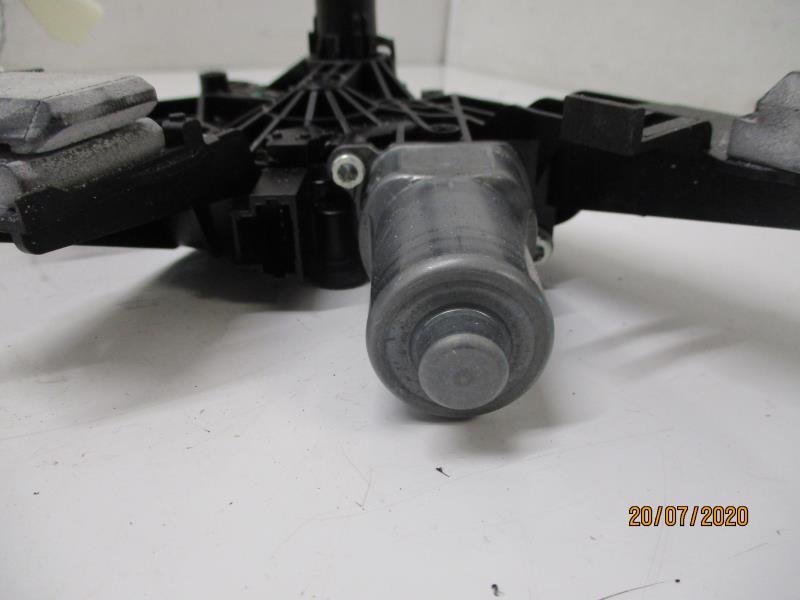 Moteur essuie glace arriere