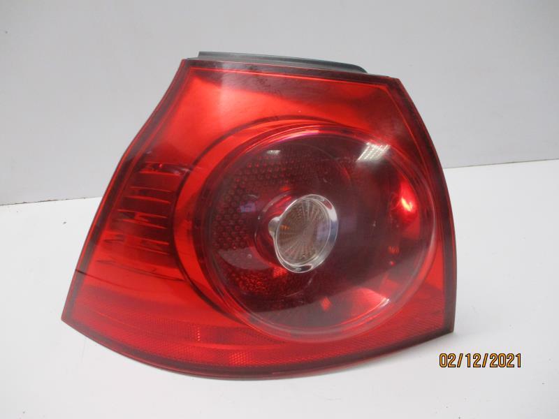 Fanale posteriore principale sinistro (luci)