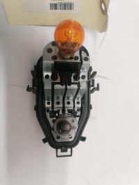Base portalampade fanale posteriore sinistro