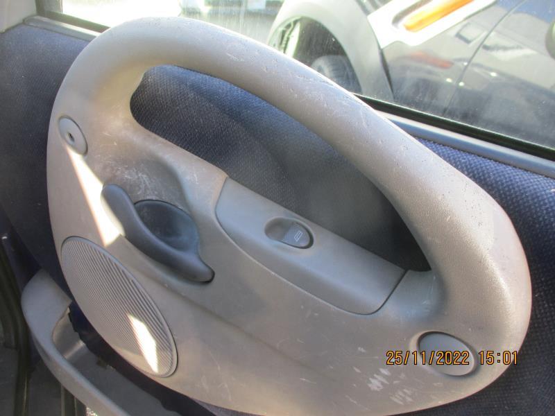 Poignee interieur avant droit