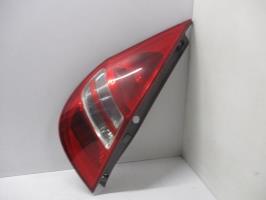 Fanale posteriore principale sinistro (luci)