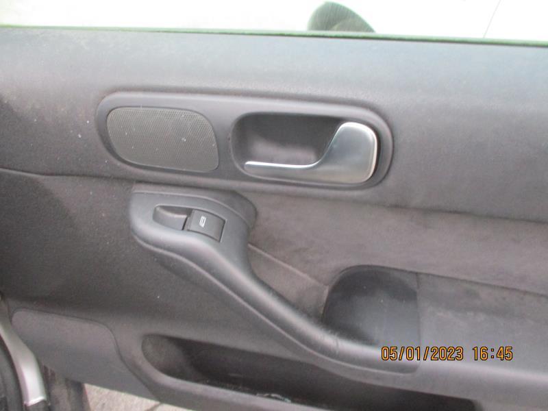 Poignee interieur avant droit