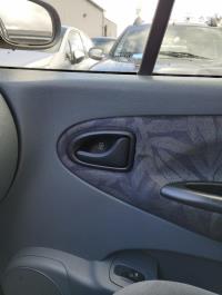 Poignee interieur avant droit