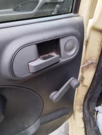Poignee interieur arriere gauche