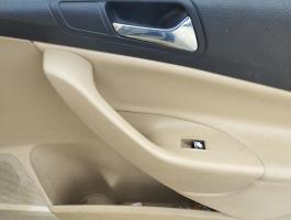 Poignee interieur avant droit