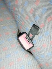 Attache ceinture arriere gauche