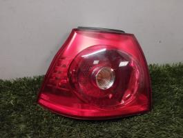 Fanale posteriore principale sinistro (luci)