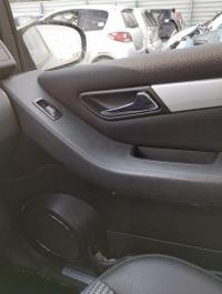 Poignee interieur avant droit