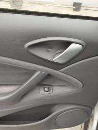 Poignee interieur arriere gauche