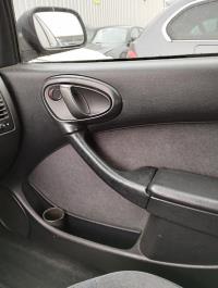 Poignee interieur avant droit