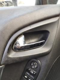Poignee interieur avant gauche