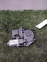 Moteur leve vitre avant droit