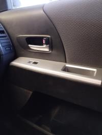 Poignee interieur avant droit