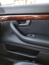 Poignee interieur avant droit