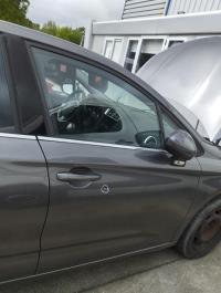 Poignee porte avant droit