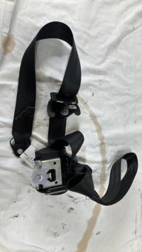Ceinture avant droit