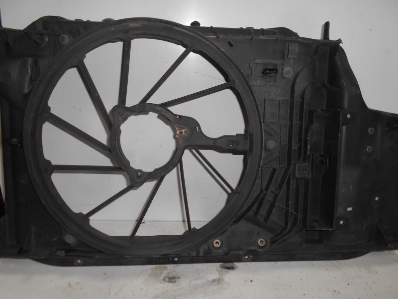 Cornice radiatore ventola