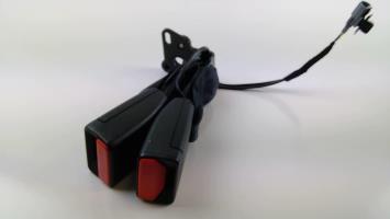 Attache ceinture arriere gauche