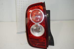 Fanale posteriore principale sinistro (luci)