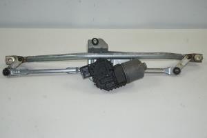 Motore tergicristallo anteriore