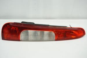 Fanale posteriore principale sinistro (luci)