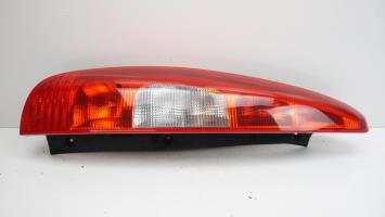 Fanale posteriore principale sinistro (luci)