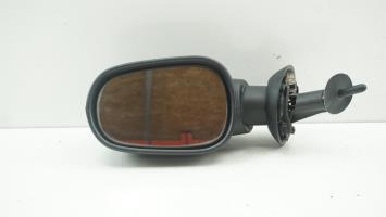 Retrovisor izquierdo