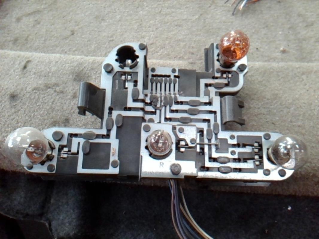 Base portalampade fanale posteriore destro