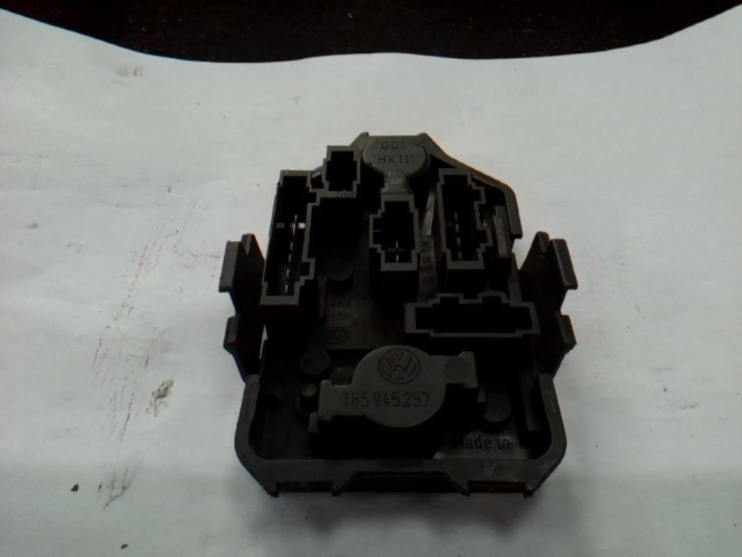 Base portalampade fanale posteriore sinistro