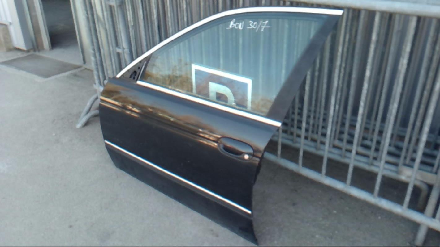 Porte avant gauche