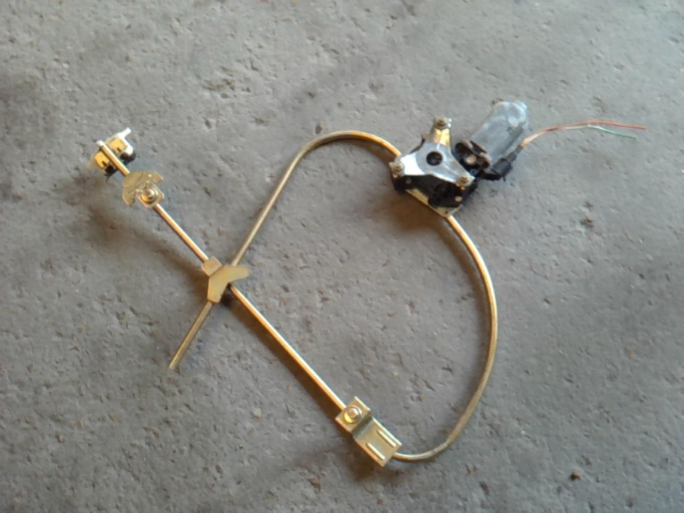 Leve vitre electrique avant gauche