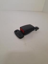 Attache ceinture avant gauche