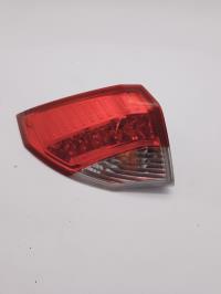 Fanale posteriore principale sinistro (luci)